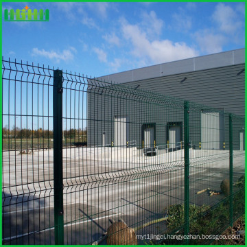 Hot Sale Powder Coated Triangle Bending welded mesh Fence